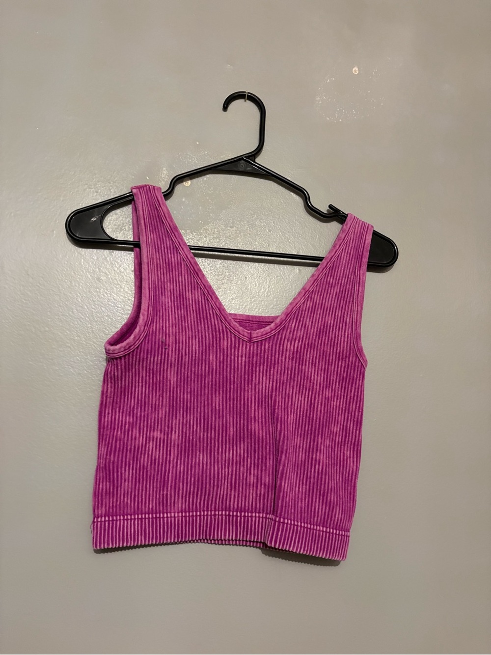 Zenana Outfitters Ribbed V-Neck Tank Top - Fuchsia Pink